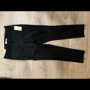 Black skinny pants